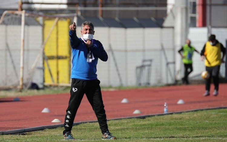 Boscaglia: «Troveremo un Catanzaro forte e ferito»