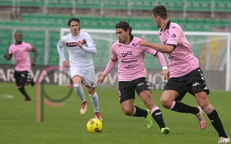 Il Palermo batte il mal di trasferta, ma che fatica