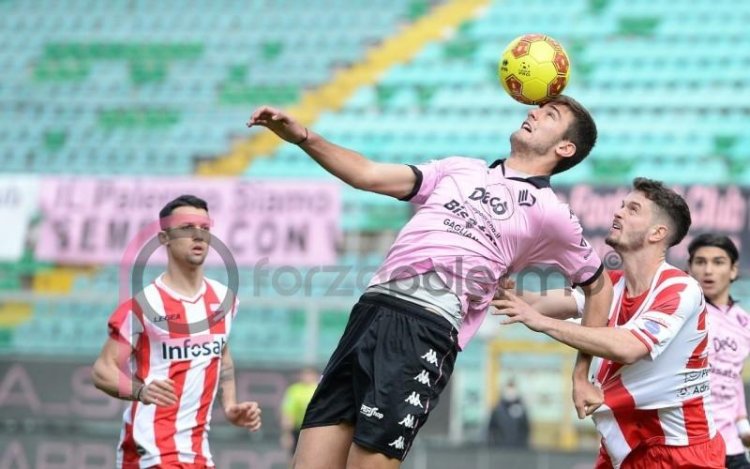 Palermo cerca un sorriso a Potenza: Lucca e De Rose per la scossa