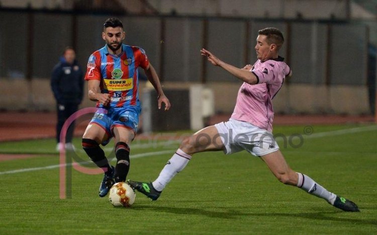 GDS - Palermo: difesa completa. In cinque per tre maglie