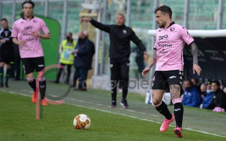 Pelagotti blinda la porta, Valente la sblocca: Foggia k.o.