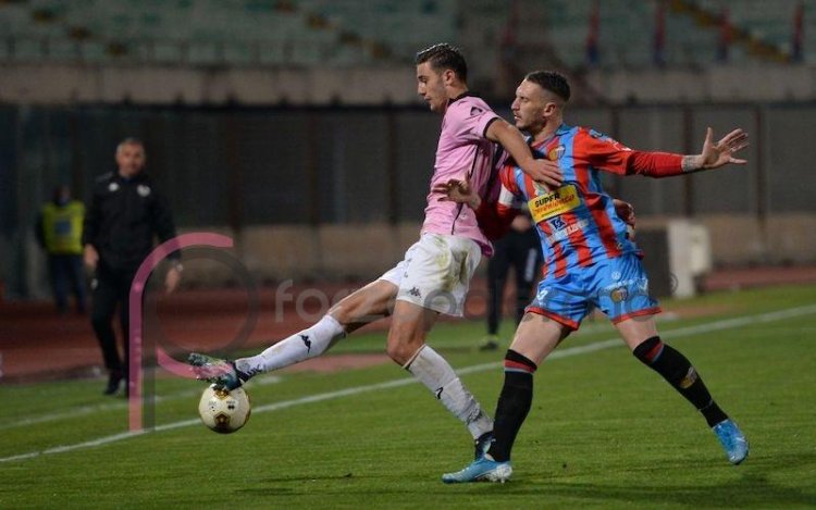 REPUBBLICA - Palermo: c'è Lucca, Teramo prima tappa