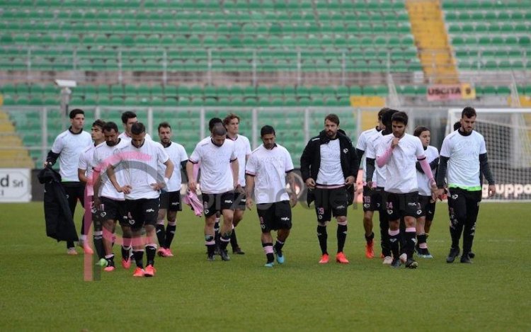Palermo, lezione di calcio dalla Turris: che tracollo al Liguori