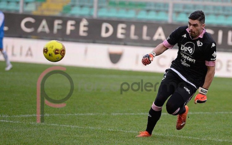 Palermo, reti bianche contro la capolista Bari