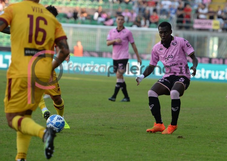 La Repubblica: "Un Palermo in emergenza sfida il Parma"