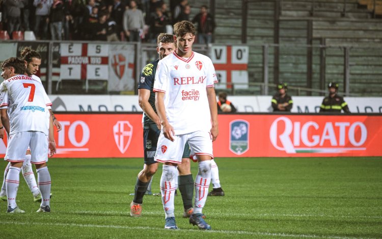 Palermo-Vasic, i dettagli dell'operazione col Padova. C'è bonus Serie A