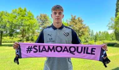 Palermo, si presenta Vasic: "Stare qui è incredibile. Ho detto subito di sì"