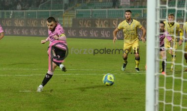 Brunori: "Giocare a Palermo comporta delle responsabilità"