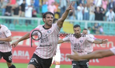 Ceccaroni è stato inserito nella TOP XI della Serie B per l'ottava giornata