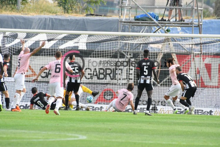 Palermo, con un Mancuso così puoi sognare: è tornato l'attaccante che tanto bene fece ad Empoli
