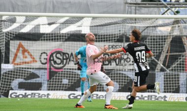 GdS - "Palermo, la difesa scricchiola. 12 gol subiti in 8 gare"