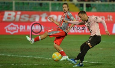 Repubblica - Palermo formato Zeman, gol a grappoli e difesa allegra