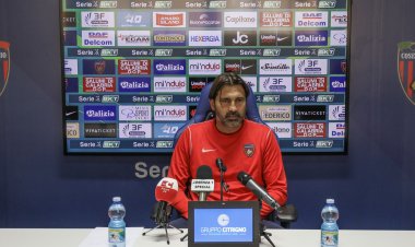 Cosenza - Palermo, Viali in conferenza: "Palermo squadra di livello, ma per noi partita fondamentale"