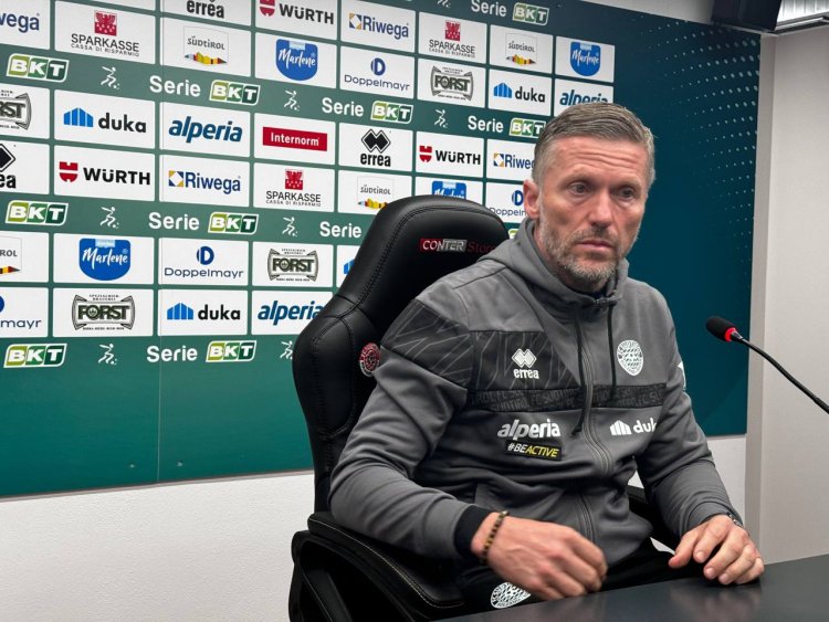 SudTirol-Palermo 1-3, Valente: "Primi 60' ok ma abbiamo da lavorare. Masiello out? Anche con lui subiamo"