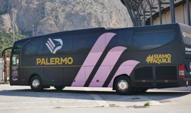 Nella notte aggressione al pullman del Palermo, la Società risponde