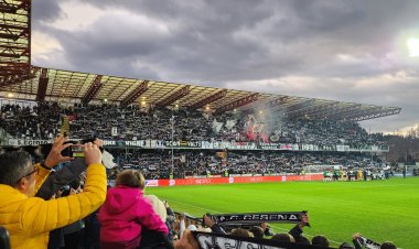 Curva Mare del Cesena: "Silenzio per 30 minuti per la restrizione ai tifosi palermitani"