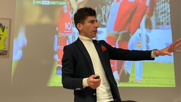 Palermo-Juve Stabia, arbitra Dionisi: nove precedenti con i rosanero