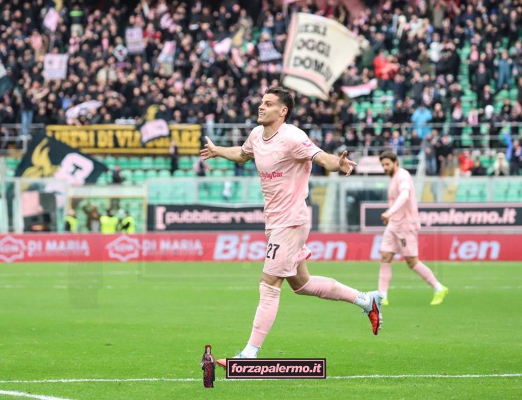 Pierozzi a RGS: «Indossare la maglia del Palermo è un orgoglio per me, spero di stare tanti anni qua»