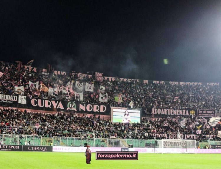 Palermo-Catanzaro, si infiamma le vendita libera: 10 000 biglietti in 5 ore